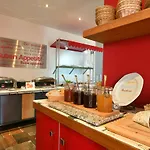 Aparthotel Skybasic 3*