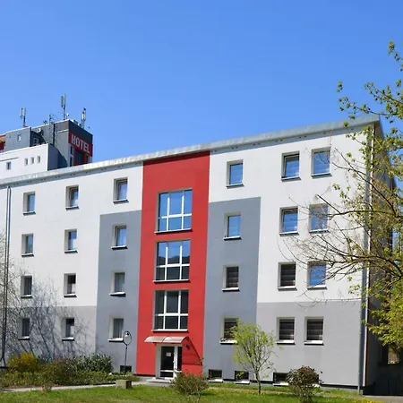 Aparthotel Skybasic 3*