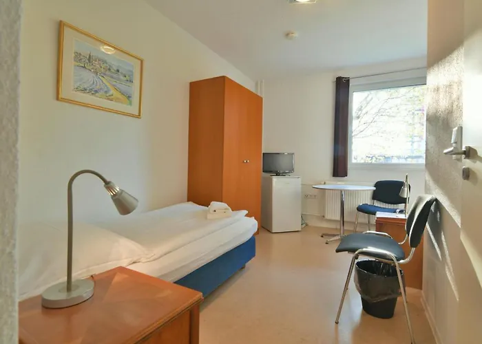 Skybasic アパートホテル 3*